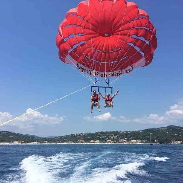 parachute-ascenscionnel-en-Pays-Catalan-2-600x600